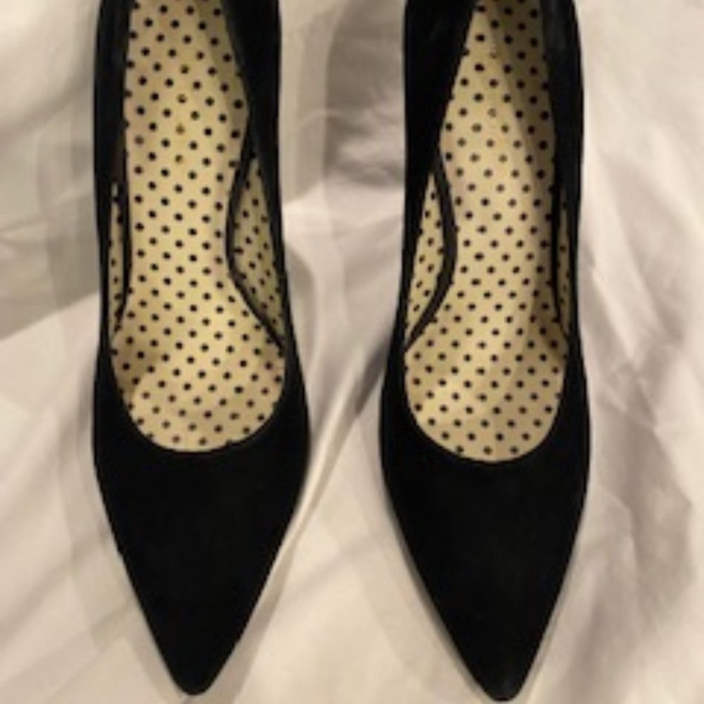 Christmas Party Heels! BCBG Suede Black 4 inch Heels